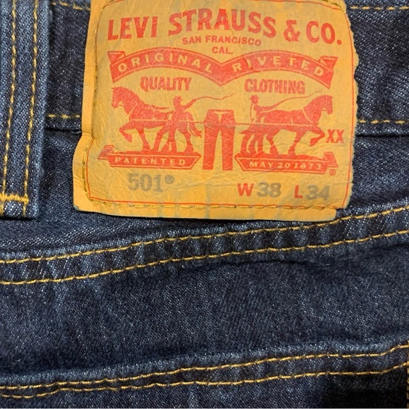 Levi’s 501 Original Riveted Fit Men’s Jeans - Size: 38W/34L - Picture 4 of 6